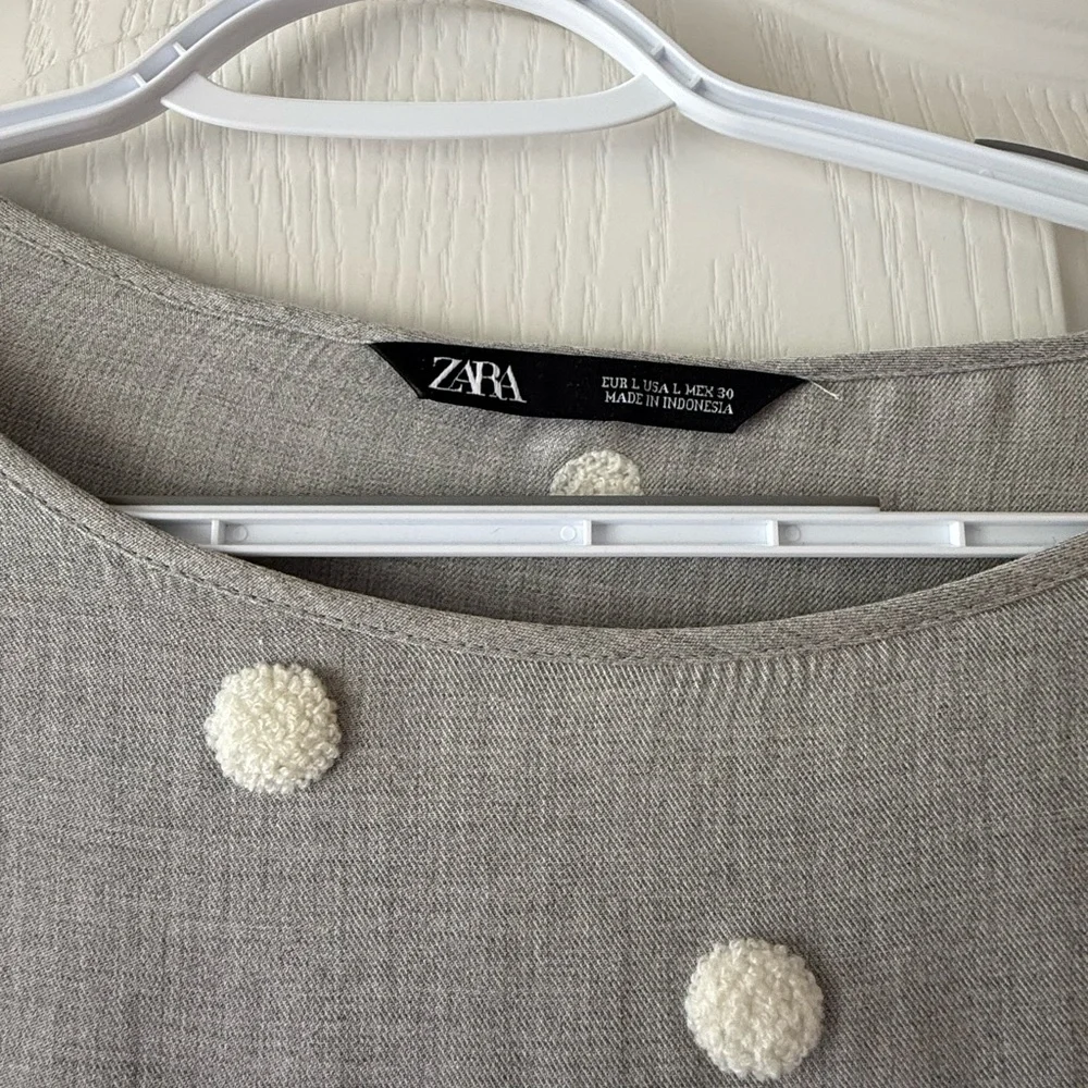 Zara Gray Puff Sleeve Top with White Polka Dots